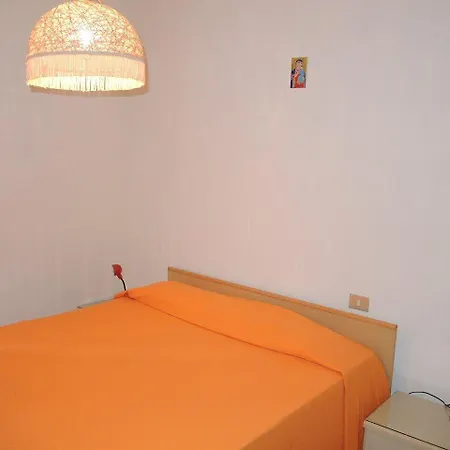 Apartmán Warm Two-room Flat With Balcony Near The Bibione