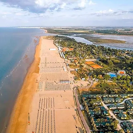 Warm Two-room Flat With Balcony Near The Bibione