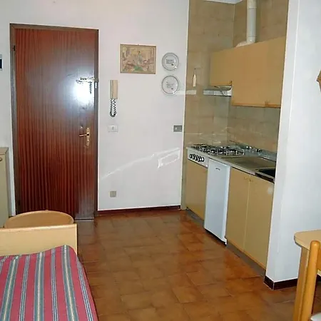 Apartment Warm Two-room Flat With Balcony Near The
