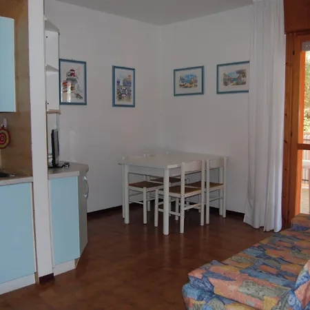 Warm Two-room Flat With Balcony Near The Διαμέρισμα